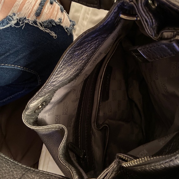 michael kors handbag B-1006 - Picture 6 of 6